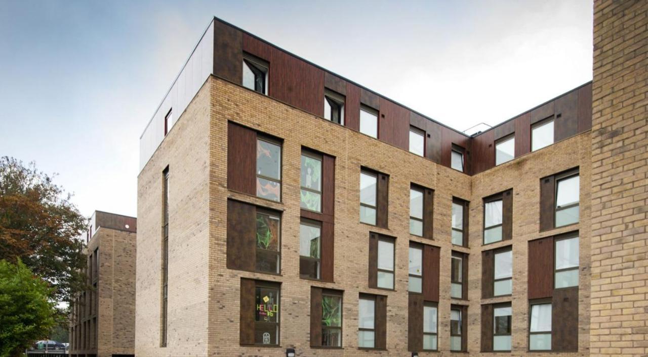 For Students Only Ensuite Bedrooms With Shared Kitchen At Cathedral Point In Winchester Extérieur photo
