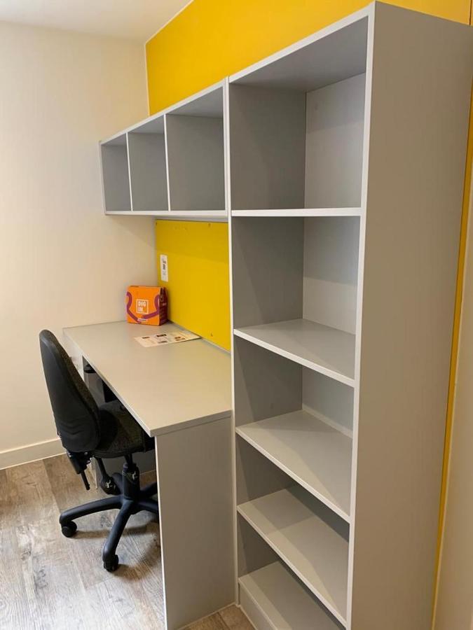 For Students Only Ensuite Bedrooms With Shared Kitchen At Cathedral Point In Winchester Extérieur photo
