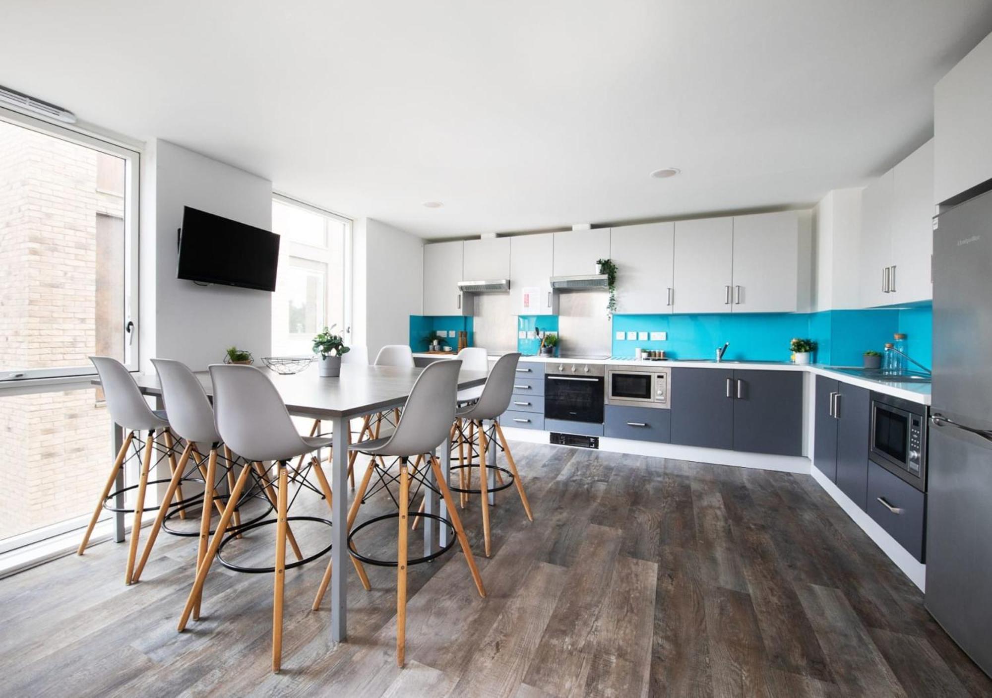 For Students Only Ensuite Bedrooms With Shared Kitchen At Cathedral Point In Winchester Extérieur photo
